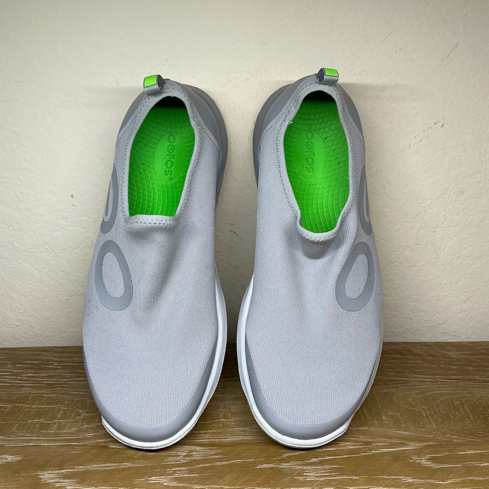 OOFOS OOmg eeZee Grey Low Recovery Shoe - Men’s Size 11